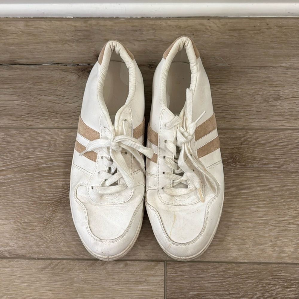 Faux leather Striped Sneakers - Picture 2 of 5